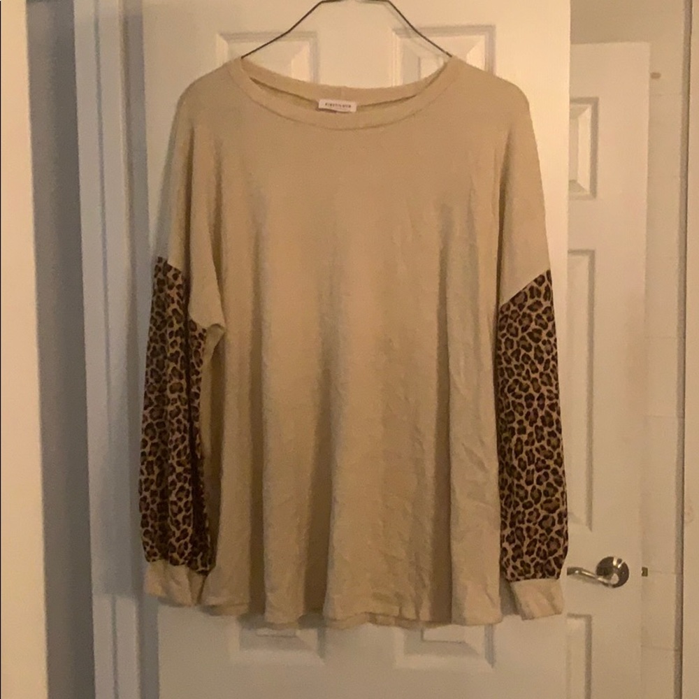 3X Neutral Cheetah print shirt